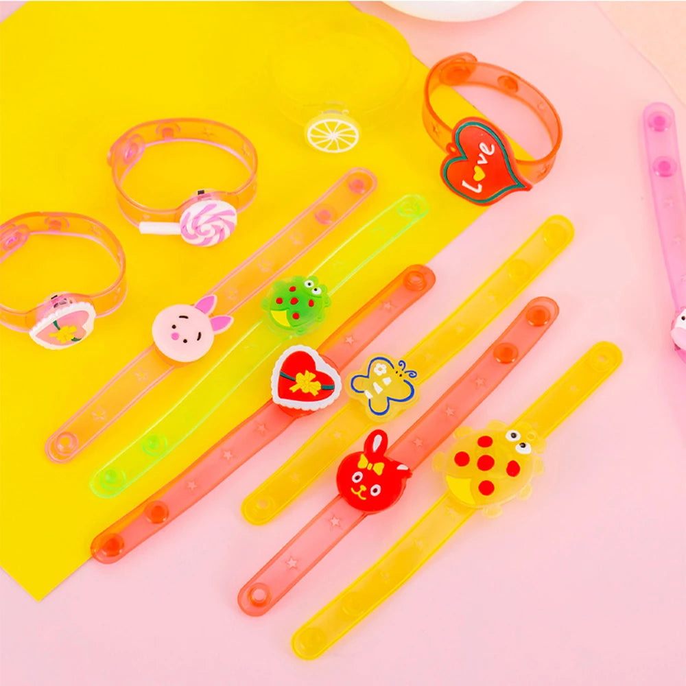 12/24 Stück LED-leuchtende Fun-Uhr für Kindergeburtstagsfeier Babyparty-Geschenk Piñata-Füller Halloween Karneval Weihnachtsgeschenk Belohnung