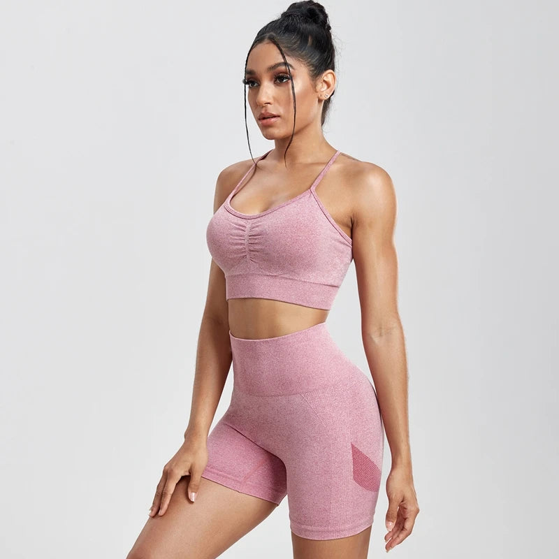 Solide Damen-Zweiteiler, Pfirsich-Po-Shorts, weibliche Trainingsanzüge, Fitnessstudio-Set, Neckholder-Fitness-Shorts, Push-Up-BH, Sommer