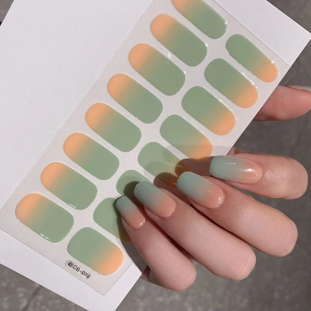 Semi-cured Gel-Nagelsticker, einfarbig, halbgebackene Nagelspitzen, vollständige Aufkleber, UV-Lampe erforderlich