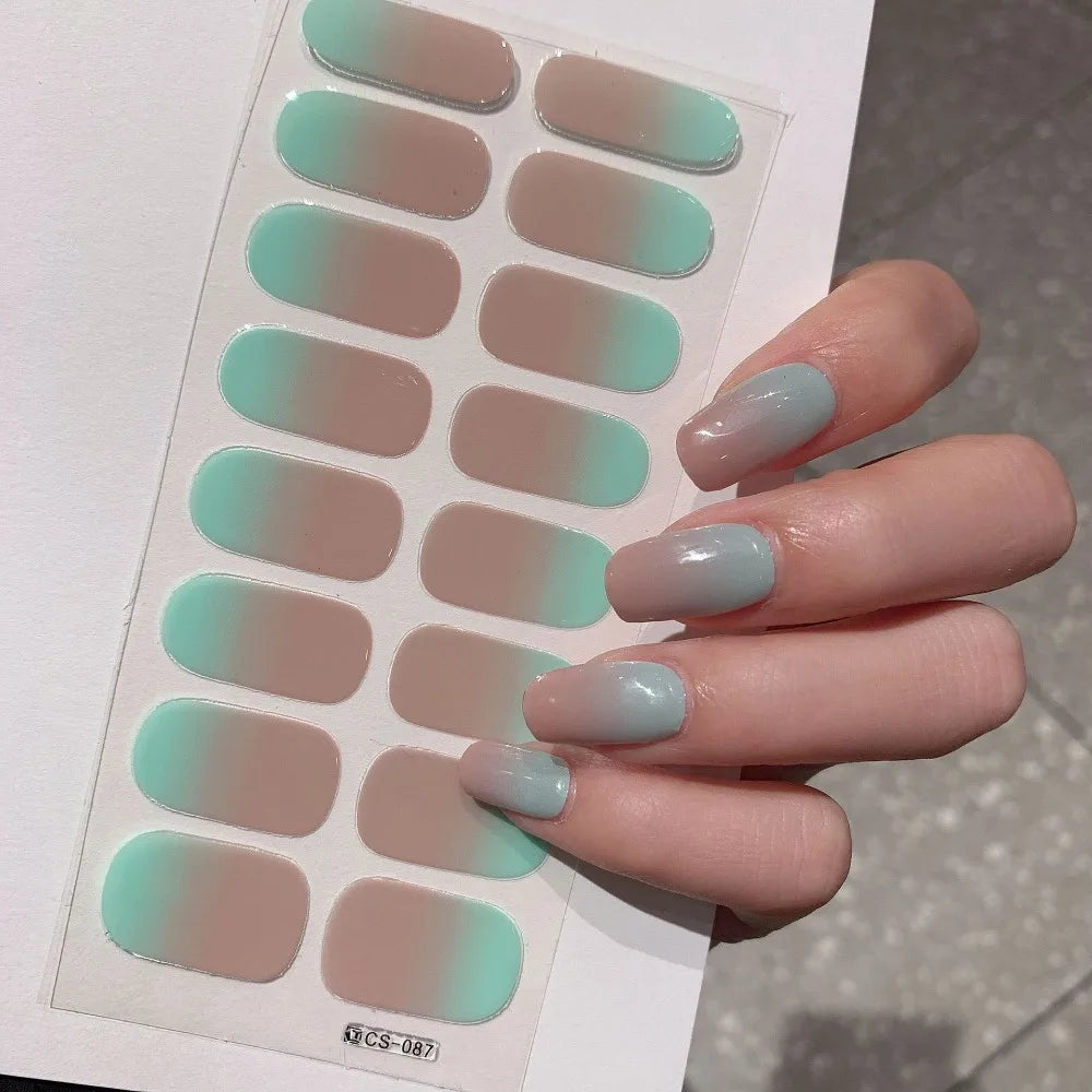 Semi-cured Gel-Nagelsticker, einfarbig, halbgebackene Nagelspitzen, vollständige Aufkleber, UV-Lampe erforderlich