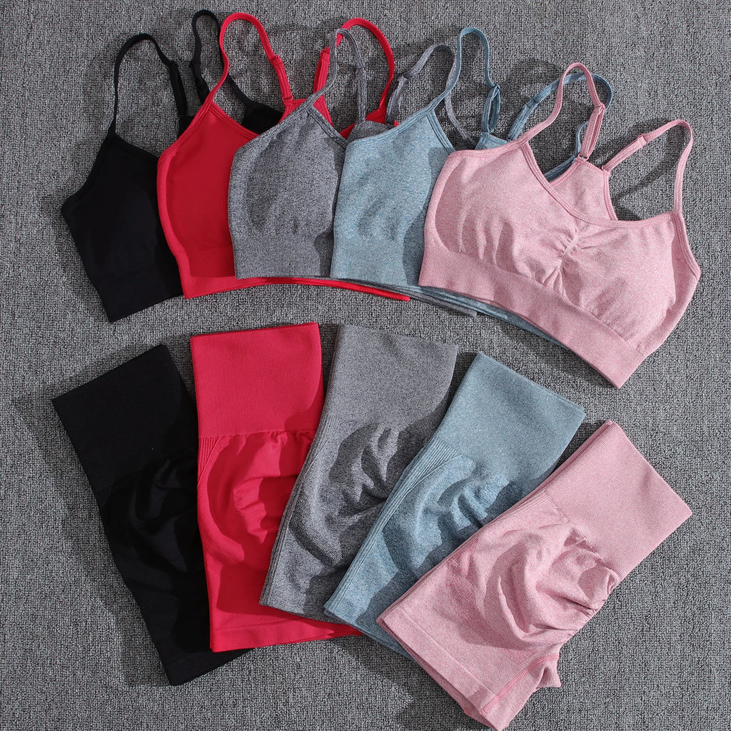 Solide Damen-Zweiteiler, Pfirsich-Po-Shorts, weibliche Trainingsanzüge, Fitnessstudio-Set, Neckholder-Fitness-Shorts, Push-Up-BH, Sommer